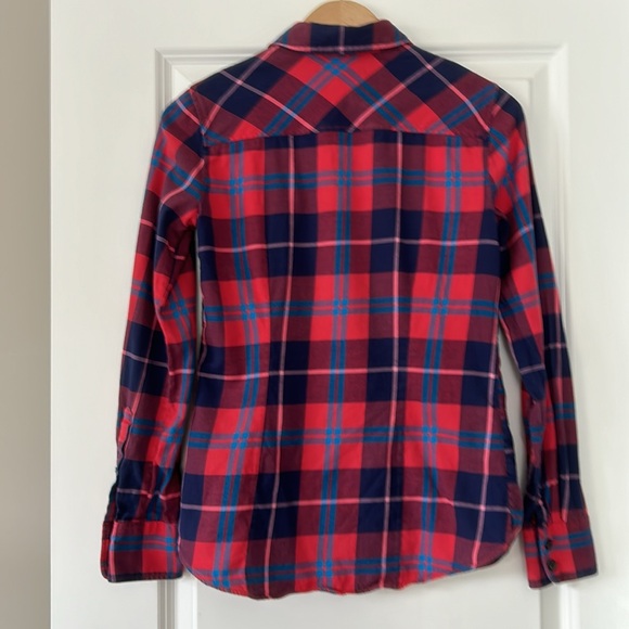 J Crew Perfect Fit Red Plaid Blouse w Princess Seams, Patch Pocket - Picture 6 of 9